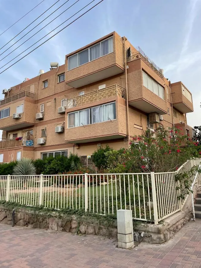 דירות אילת דירה יפה ומרווחת במרכז העיר 0*,  ישראל
