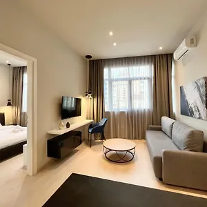 Aura F24 By Halu! - Vibrant Neighbourhood סלוניקי
